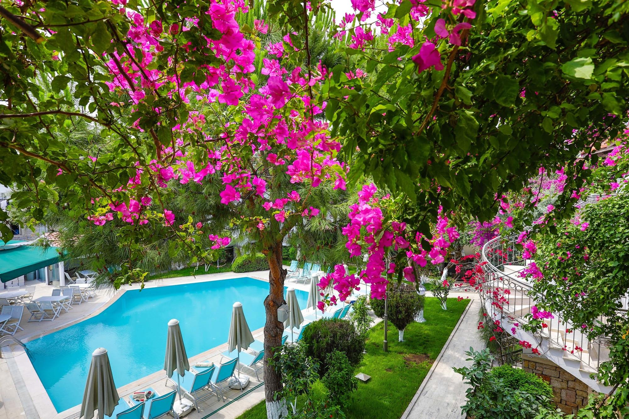 Moonshine Hotel & Suites Bodrum Exterior foto